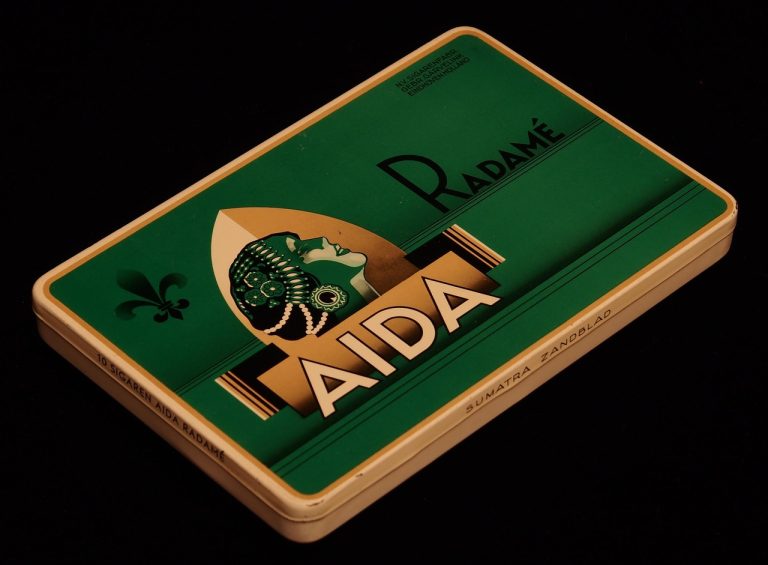 cine a inventat tigarile